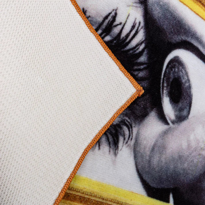 Eye & Mouth Bath Mat.