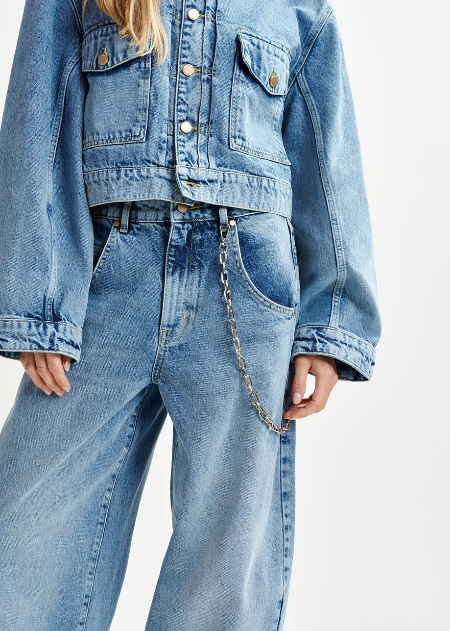 Blaue Ballon Jeans mit gefalteten Manschetten und abnehmbarer Kette
