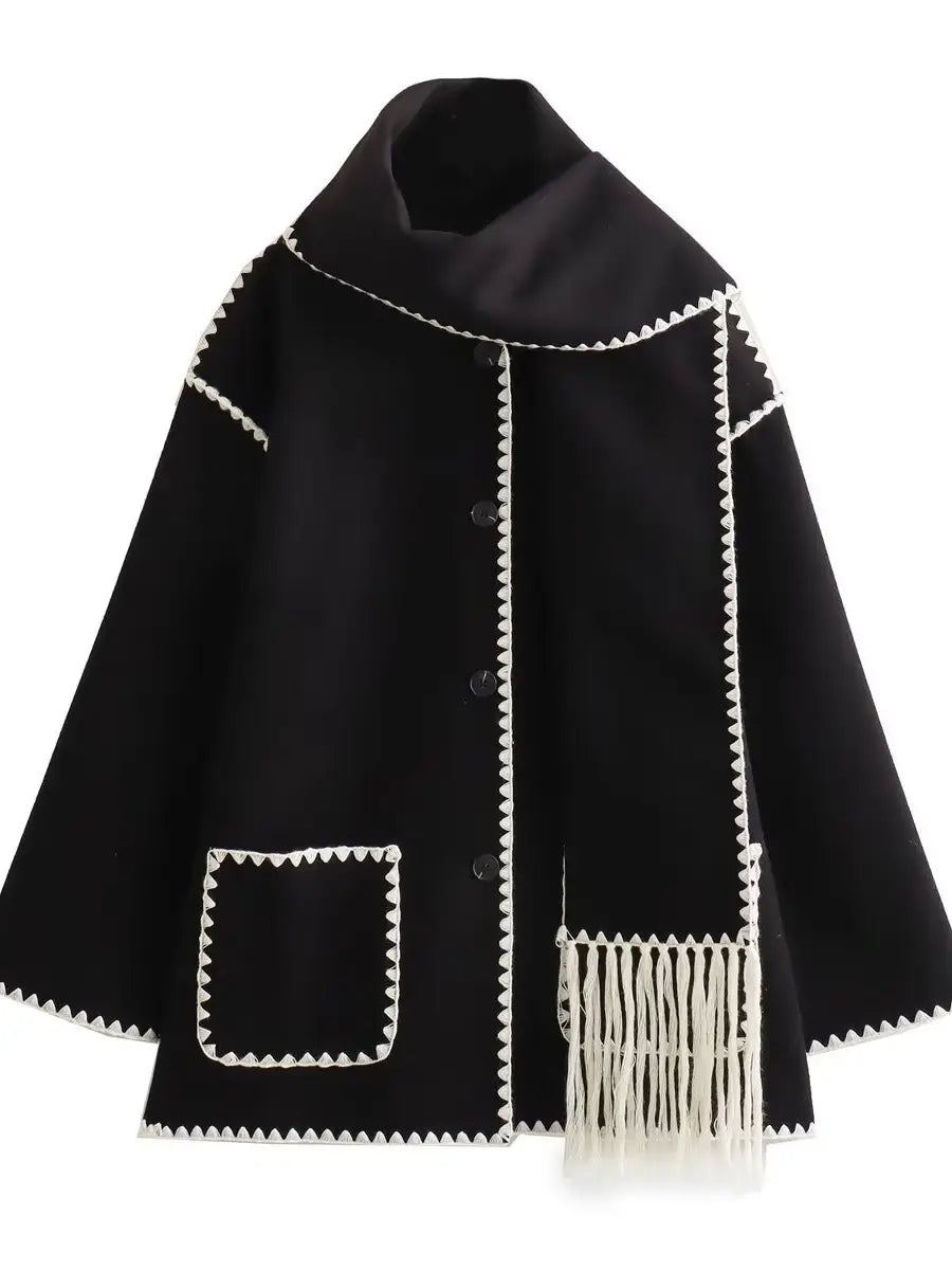 Hepburn Cape mit Quastenschal