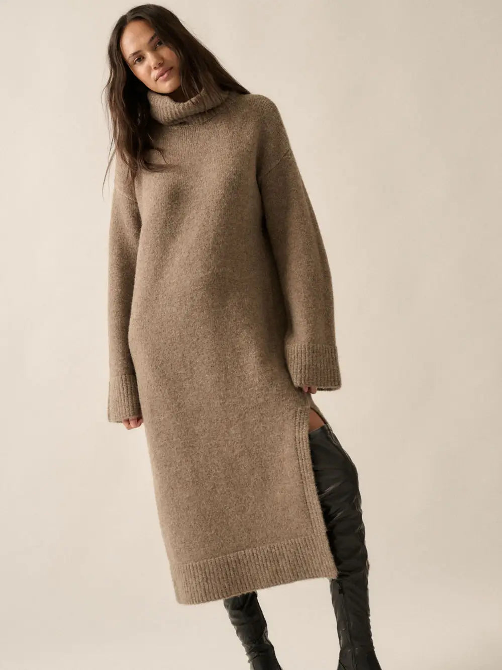 Midi-Pulloverkleid mit Rundhalsausschnitt