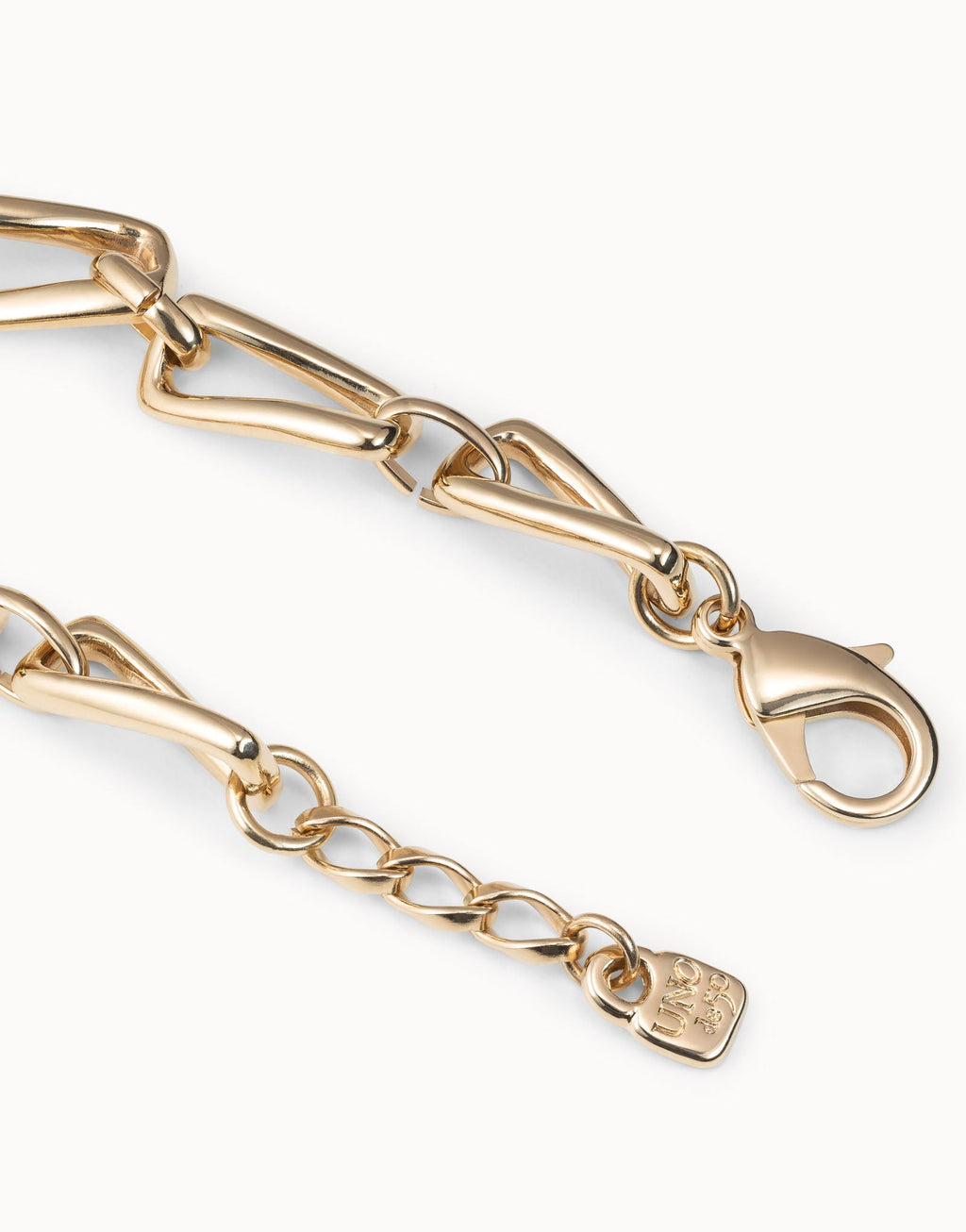 mittelgroßes Quadratlenkerarmband